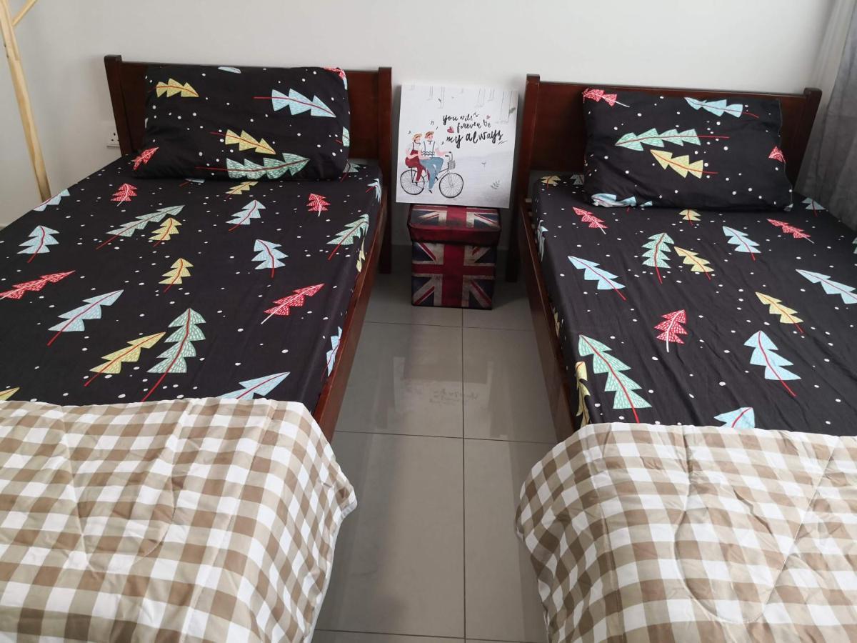 Sparkling Clean Homestay @ Kota Kemuning - Rimbayu Teluk Panglima Garang Eksteriør bilde